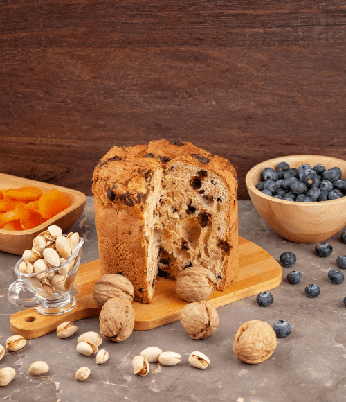 Tagliare il pane pannetone